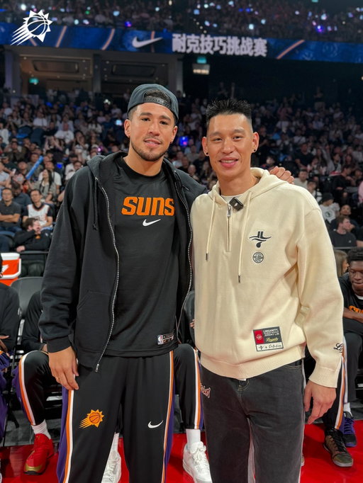 Book and Jeremy Lin linking up in Macao, China 🤝