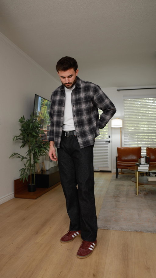 Casual outfit upgrade | Send this to a guy who needs new shoes 👟

You can find the full outfit in my profile!

Flannel: @abercrombie 
Shirt: @trueclassic 
Pants: @levis 
Shoes: @adidas 
Belt: @madewell 

#mensfashion #mensstyle #styletips #outfitupgrade #styleupgrade