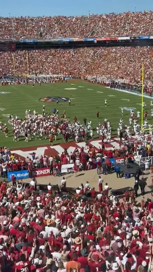 Texas and OU Getting Into It Before the Game 👀 

#hookem #redriverrivalry #rrr #texas #ou #texasvsoklahoma #cfb