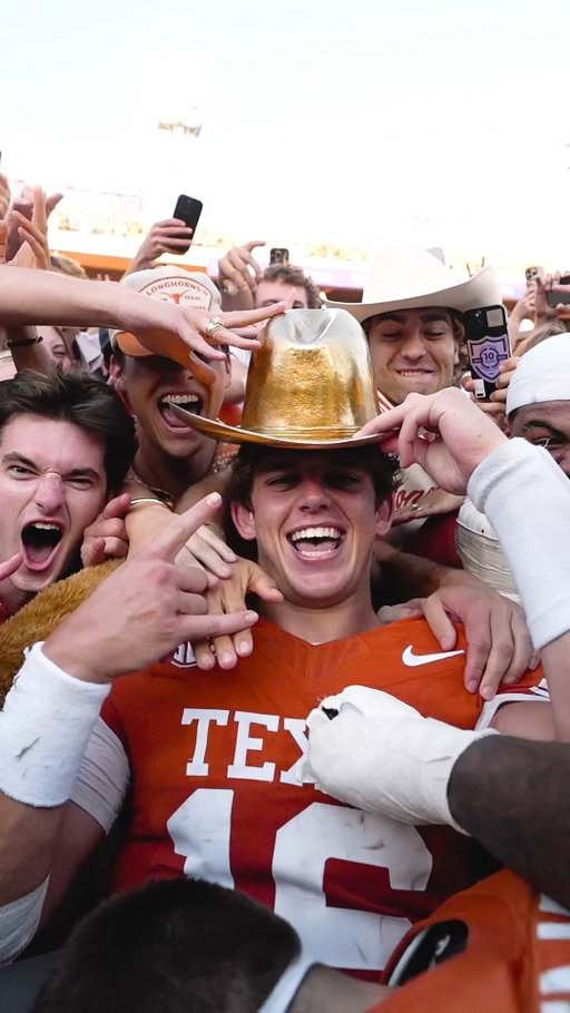 FEELING GOLDEN 🤘🤘🤘🤘🤘

#HookEm
