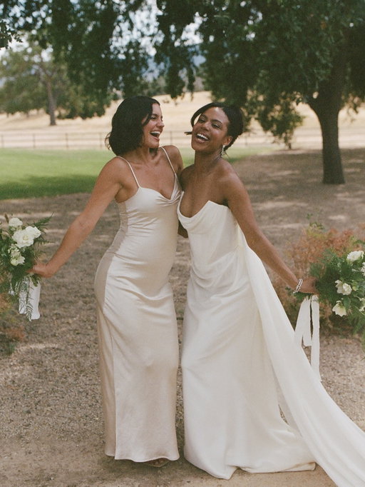 Happy solar return my dear friend @hayley.erbert 💫 I feel so blessed to be experiencing this lifetime with you. Wishing you the most beautiful year ahead filled with love, light and motherhood! Celebrating you today and every day. Love you my soul sister