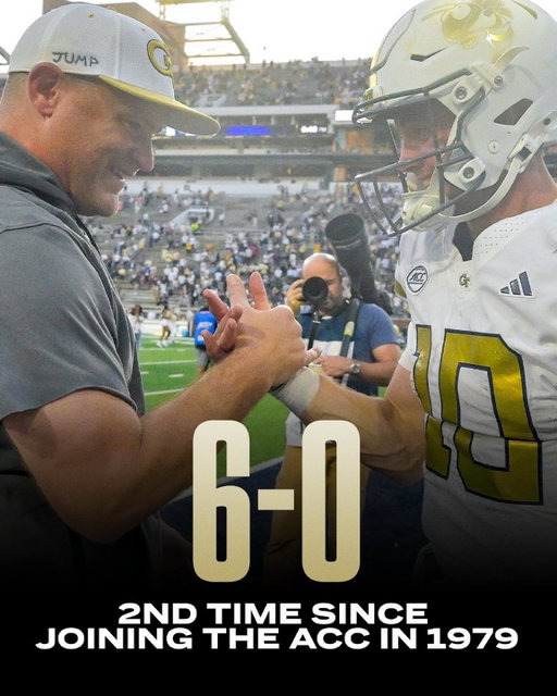 THE YELLOW JACKETS REMAIN UNDEFEATED 🐝🔥
