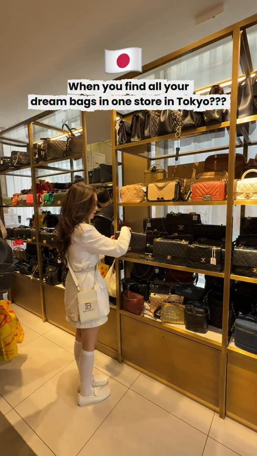 I’m not gatekeeping this luxury store in Tokyo, Japan 🇯🇵

A lot of you have been asking where the preloved luxury store that I found in Tokyo is, so I’m here to deliver 😉 I made sure it’s a detailed one!

Featured some of my favorites and some with prices so you can see how well-priced everything is. Most items are in pristine condition, like they were never used, and they even have brand new ones 💁🏻‍♀️

I’m already thinking of going back cause I wanna shop more 😭❤️ So many good finds—from vintage pieces to rare ones that are hard to find in stores cause it sells out fast!

No need to tax refund at the airport because it’s automatically tax free for tourists. 10% off for Filipinos (Philippine Passport holders) 🩶 Just present your passport!

#brandoff #ginza #tokyo #japantravel
#luxurybags #vintagebags