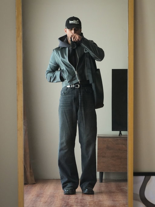 Hi, outfit rotation again