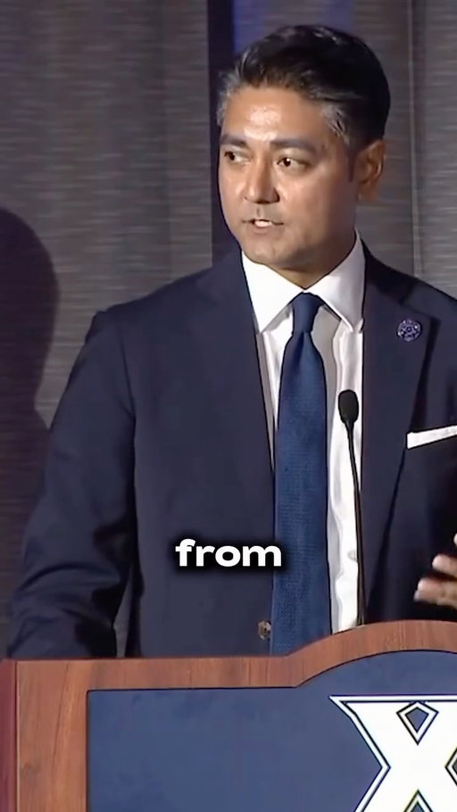 JD Vance’s brother is running for Mayor of Cincinnati. 

He just debated Democratic Mayor @aftabpureval ... it did not go well for him.