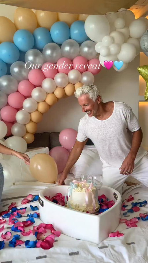 BABY STOMATUK IS A …. 🩷🩵

Special thank you to @concierge_cavotagoomykonos for helping us put this on 🩵🩷 such a special moment in a special place 🫶🏻 and to @teaganfail for keeping it secret for weeks and helping us set this up 🥹

#couple #love #baby #pregnant #genderreveal #husbandwife