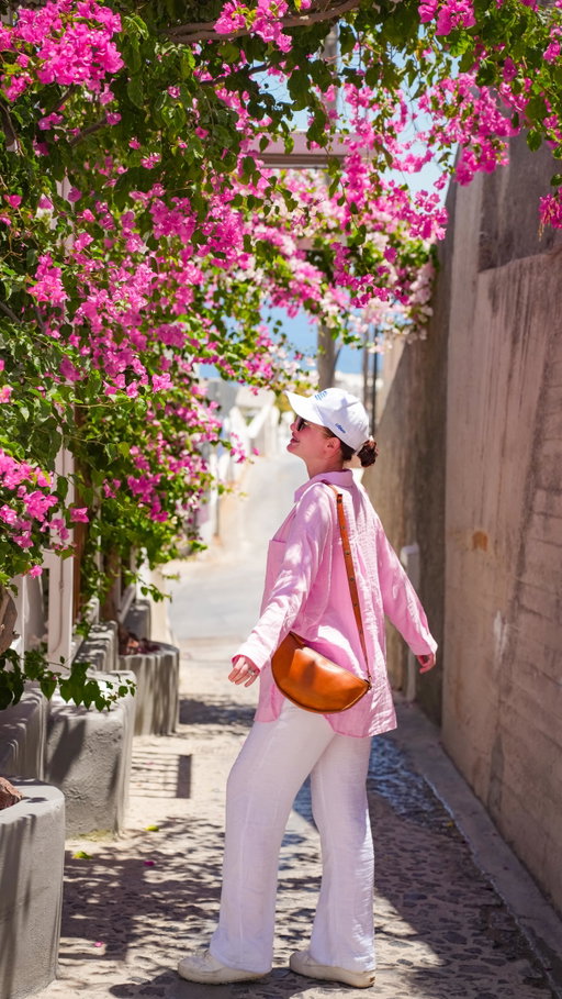 Planning trips can be a lot. Flights, hotels, and trying to figure out what to do each day—it can get overwhelming. #ad 

I’ve been using ChatOn to help me stay organized, and the YouTube Summarize feature is honestly so helpful. I can catch all the main points from videos without spending hours watching.

It makes traveling a little less stressful and a lot more fun. Link in my bio! 

#chaton @chaton.app