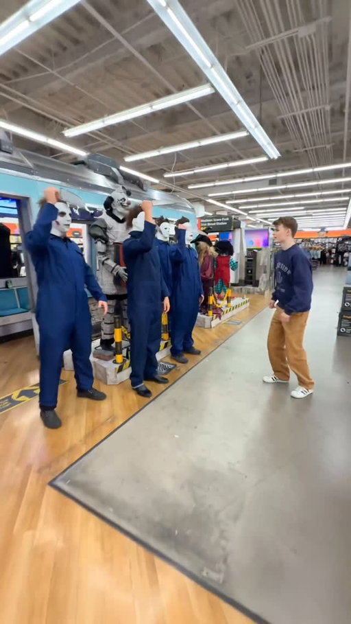 POV: Michael Myers had brothers 🔪🕺