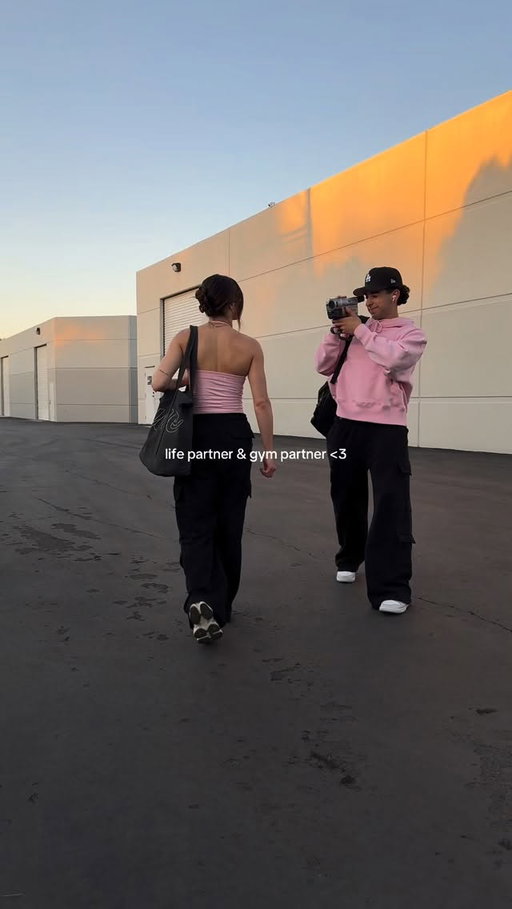 life partner & gym partner <3 💌 

@dfyne.official code BREE

#gymcouple #gymcouples #couplegoals #gym #gymtok #gymlifestyle #healthylifestyle #marriedyoung #husband #explore #dfyne