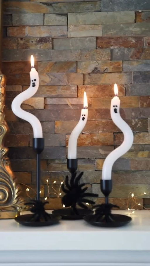 Squiggly ghosts > regular ghosts 🤭👻🕯️