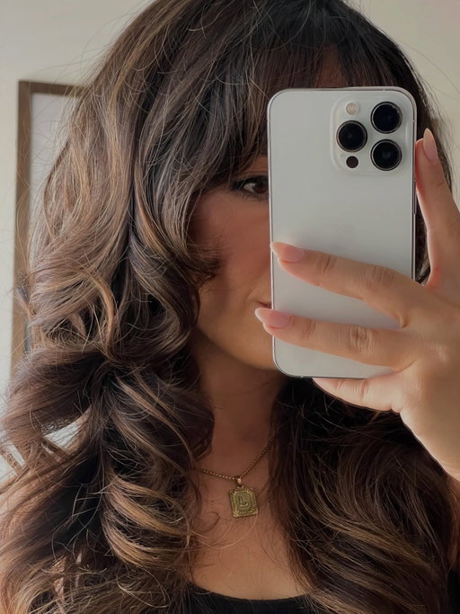 Hair full of secrets... (that I am willing to share).
I’ve been using hot rollers for years, and I partnered with Remington to show the ladies how you can
achieve an easy at-home blowout. What do you think?

The Gloss Collection is available at Target or Target.com #ad

#hairinspo #hotrollers #hairstyles #RemingtonGloss @remington_us