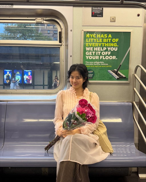 unknowingly my last week in nyc T^T so many friends I didn’t get to properly say goodbye to but I guess that just means see you soon 🥺

although my time here was brief (a couple months in the fall, a couple in the spring, and a few weeks framing summer…) I met so many precious souls that welcomed me into the city with wide open arms!! (nyc is truly a hub of endless connection~ )

but at the same time, I’m excited to move to a quieter city… I’ve always loved being a place for friends to land when they want to slow down so it’ll be a good excuse to host the nyc pals :)

lots of big life changes coming soooooooon

can u guess where we’re moving?

- leah 

p.s. on my last day I finally went into the neighbourhood ice cream shop I pass on ALL my walks & that popsicle did not disappoint 😌