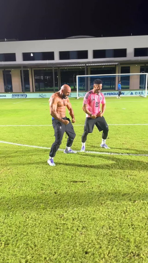 Wait what?! Messi’s bodyguard can ball as well?! 😳🤯🔥 @yasstcheuko