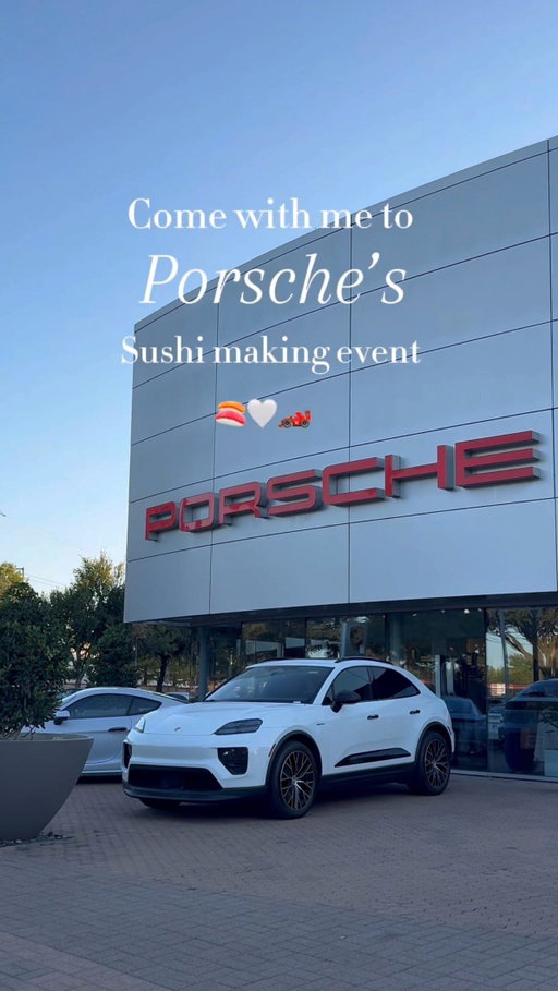 Thank you for having me @porsche_dallas 🍣🤍🏎️ I had a blast making sushi with @beedane ! 

Outfit is from @whitefoxboutique 
#porsche #sushiclass #influencerevent #centralmarket #whitefoxboutique