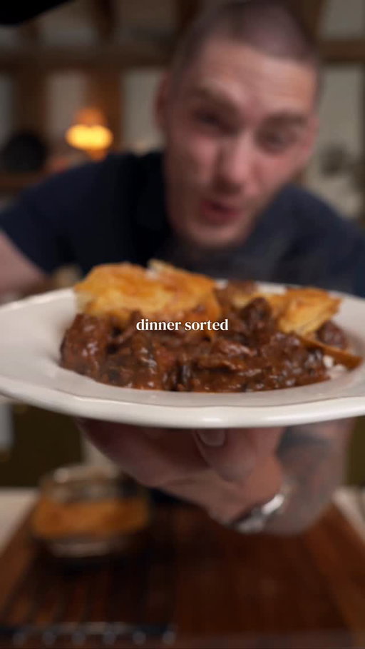 Comment “PIES” for the pie season 2 recipe book! 🥧📚

Steak & Ale Pie 🔥

600g braising steak, diced
2 tbsp plain flour
1 tbsp oil
2 onions, sliced
250g mushrooms, sliced
2 cloves garlic, crushed
300ml ale
300ml beef stock
1 tbsp tomato purée
1 tsp Worcestershire sauce
1 sprig thyme
1 egg, beaten (for glazing)

1.	Brown floured beef in oil; remove. Add onions, cook 10 mins. Add mushrooms and garlic.
	2.	Stir in purée, ale, stock, Worcestershire, and thyme. Return beef and simmer 1.5 hrs until thick. Cool.
	3.	Make hot water crust (melt butter with milk & water, mix into flour). Line pie dish or loaf tin.
	4.	Fill and top with remaining pastry or, for lid-only, top the stew with puff pastry. Seal and glaze.
	5.	Bake 200°C (fan 180°C): 25-30 mins for lid-only

#pie #familydinner #30minutemeals