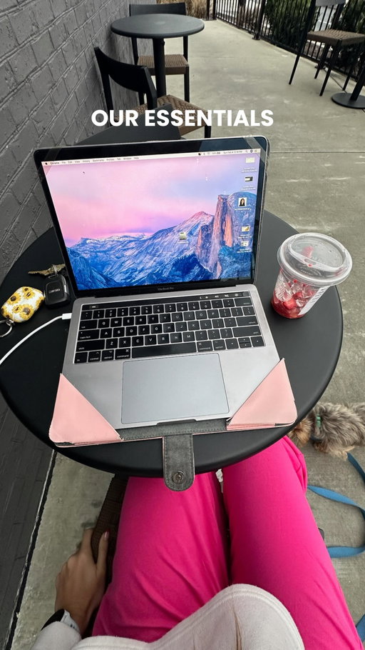 Caffeine, laptops, and big ideas aka the PMM essentials☕️💻✨

•
•
•
#digitalmarketing #socialmediamanagers #femalefounder #contentcreatorsclub #marketingstudio #socialmediatips