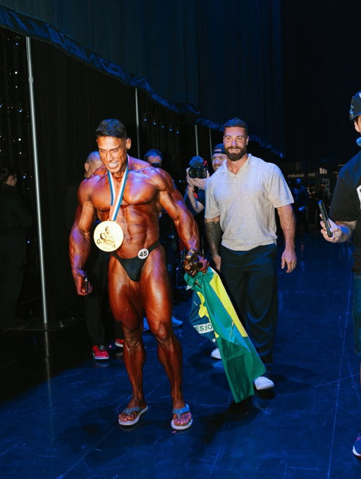I never would’ve thought going into the Olympia that the highlight of my week would be watching Ramon get his flowers.
We’ve stood side by side on that stage for years pushing each other to be better, and seeing him drop to his knees as they called his name brought tears to my eyes.
Not from sadness, but from pure joy, knowing exactly what that moment feels like, and how much work it takes to earn it.
And he earned every ounce of it.
It gave me a sense of peace and gratitude for the chapter I lived and the closure I didn’t know I needed.
You’ll be a great champion Dino🦖