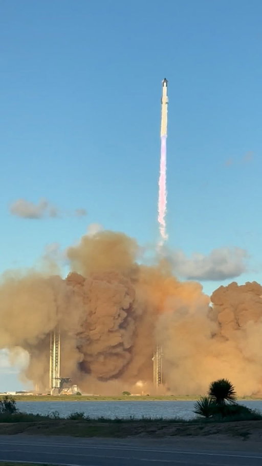 Went to see the @spacex launch live.  It was fucking awesome.