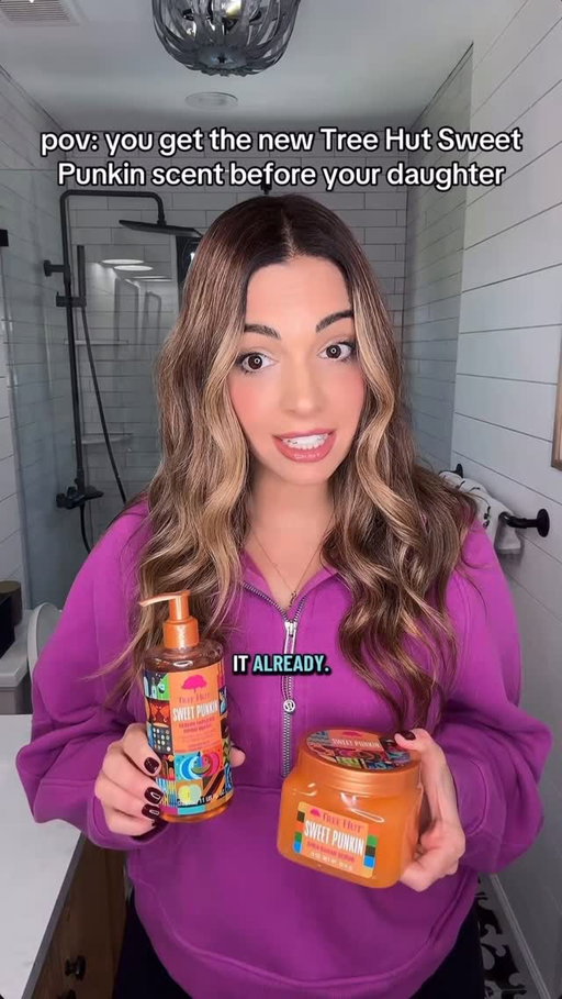 POV: YOU GET THE LIMITED EDITION TREE HUT SWEET PUNKIN SCENT BEFORE YOUR DAUGHTER 🎃

#treehut #treehutpartner #momlife #momcomedy #momsofinstagram @treehut