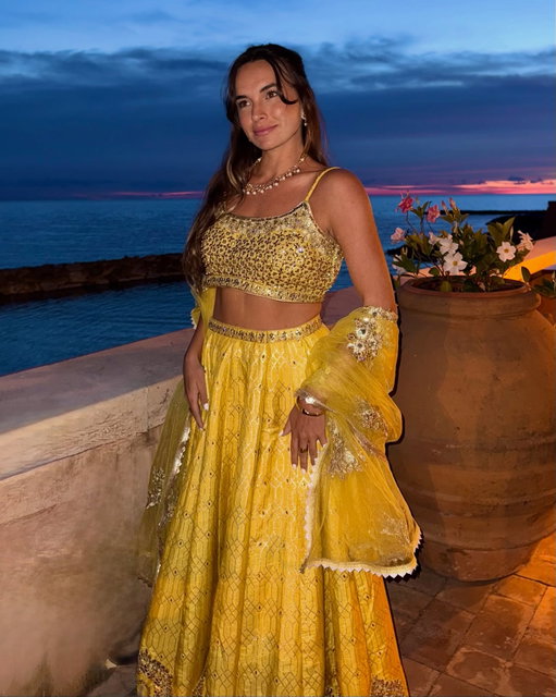SANGEET NIGHT!!✨ a night full of music, dancing, and LOTS of delicious food leading up to the wedding. so excited to celebrate The Thakkars and experience this joyful and beautiful tradition for the first time!!💃💛 (i’ll be on the dance floor if u need me)