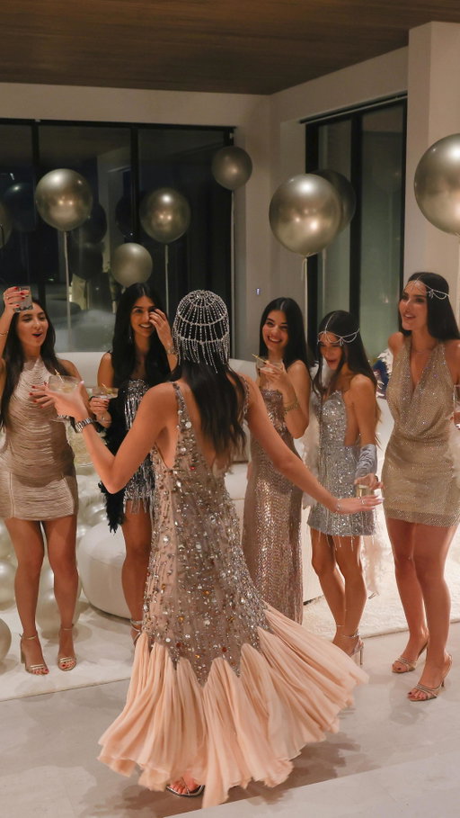 Great Gatsby theme understood