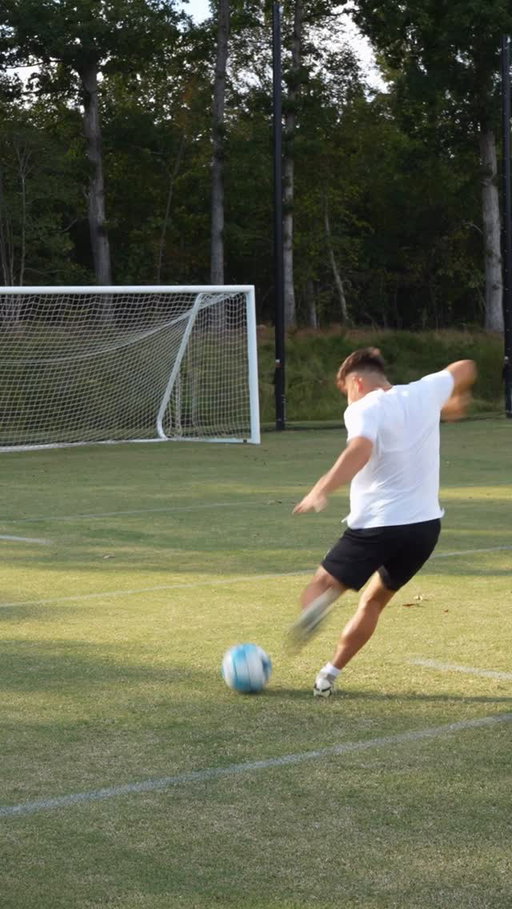 Lefties >> 🤝🎯
•
•
•
#football #soccer #ncaa #soccerdrills #satisfying