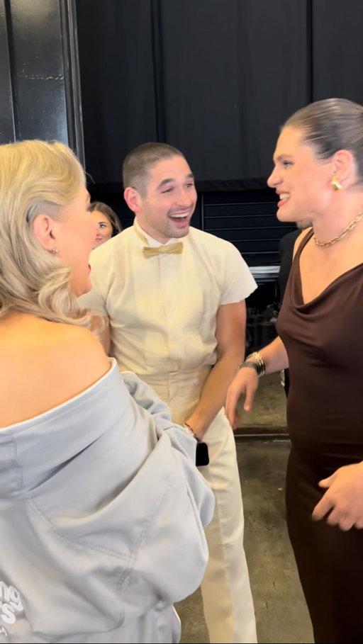 The emotions of #DedicationNight have started already 😭 So happy to see our girl @ilonamaher back in the #DWTS ballroom ❤️