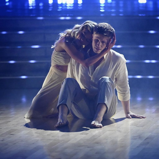 In our hearts forever and always ❤️ Robert and Witney delivered a beautiful Contemporary dedicated to his mom Terri ✨ #DedicationNight #DWTS