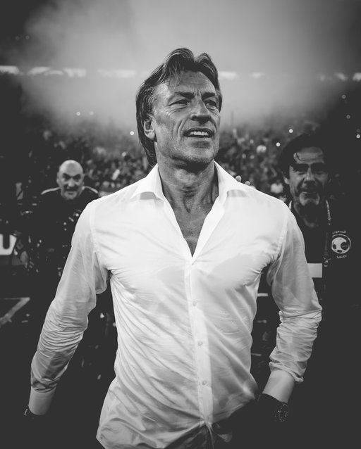 المصور سرق جوال الإدمن ونزل الصور بنفسه 😅
وش رايكم؟ تستاهل ولا لا؟ 💚📸