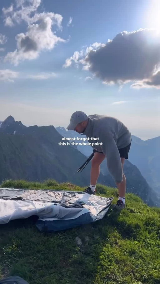 @psalm1.0 just redefined peace and quiet — mountain edition! ⛺️🏔Tag someone you’d share a Swiss sunrise coffee with! ☕️🌄

💡 Fun Fact: Switzerland has over 500 official camping sites — and many let you wake up surrounded by cows wearing bells, not alarms!

💡 Interessante Tatsache: In der Schweiz gibt es über 500 Campingplätze – und viele davon wecken dich mit Kuhglocken statt Weckern!

📍Switzerland