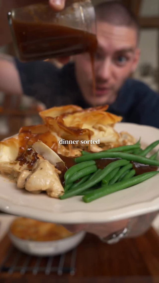 Comment “PIES” for the full pie season recipe book 🔥

Chicken, Mushroom & Tarragon Filo Pot Pie

• 2 chicken breasts, sliced
• 1 onion, sliced
• 200g mushrooms, diced
• 2 garlic cloves, minced
• 1 tbsp butter 
• 1 tbsp flour 
• 250ml stock 
• 2 tbsp crème fraîche 
• 1 tsp mustard 
• 1 tsp tarragon 
• 1 pack of filo sheets 
• 1 tbsp oil

1.	Cook chicken until browned, remove.
	2.	Sauté onion and mushrooms 10 mins; add garlic & butter.
	3.	Stir in flour, then stock, mustard, crème fraîche, and herbs. Return chicken.
	4.	Spoon into dish or use the original pan of oven safe, top with scrunched filo brushed with oil.
	5.	Bake 190°C for 20-25 mins until crisp.

#fromscratch #familydinner #pieseason #chickenpotpie