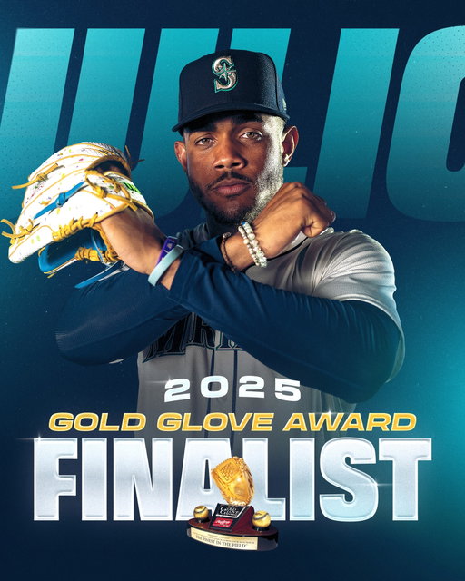 The No Fly Zone is in full effect 🙅‍♂️ 

@jrodshow44 has been named a @rawlingssg Gold Glove Award Finalist!
