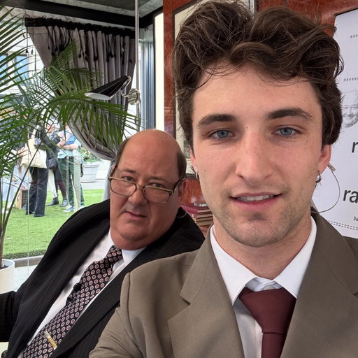 brian baumgartner got to hang out with anthpo