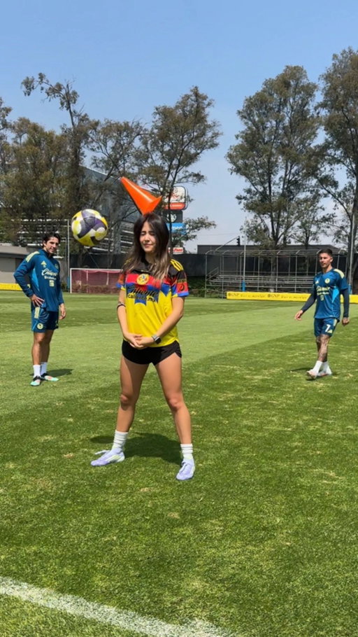 no confíes en nadie 🥹💔 jajahsjs 
#futbol #humor #clubamerica #reto