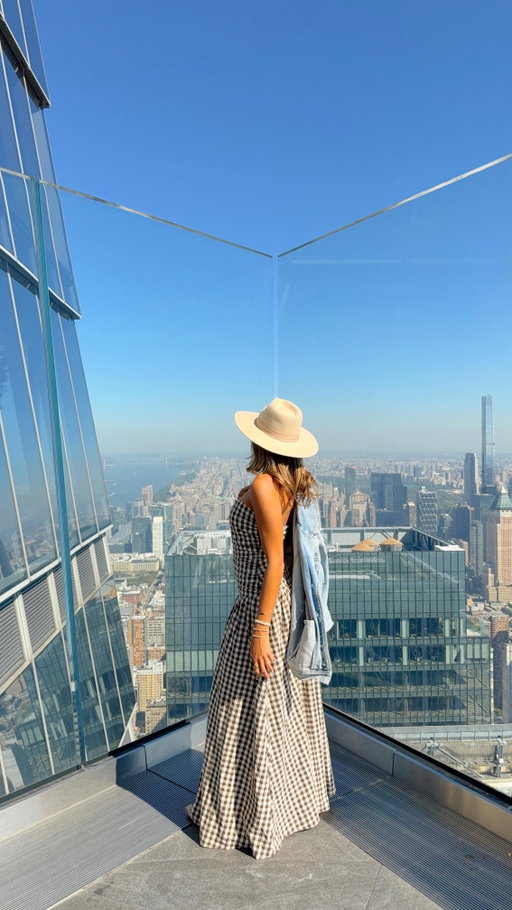 100 stories above the city at @edgenyc 🌃✨🚕SAVE this incredible @getyourguide experience for your next trip to New York City! this sky deck is the highest viewpoint + makes for an unreal photo opp #GetYourGuide #GetYourGuide2025