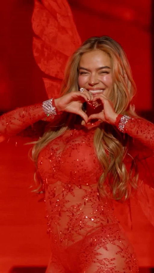 Is it hot in here or is it just @karolg? 🥵
