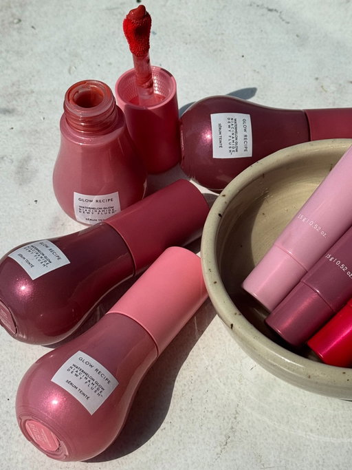 My @glowrecipe Watermelon Glow Dewy Flush Serum Teinte collection is growing in vanity 🩷🩷

🩷Serum Teinte - Berry Flush
🩷Serum Teinte - Watermelon Flush
🩷Strawberry Bingsoo - Sheer Pinky Red
🩷Strawberry Bingsoo - Sheer Soft Pink
🩷Strawberry Bingsoo - Sheer Berry 

*gifted

#beautyfavourites #fyp #contentcreator #explore #torontoblogger #beautyinfluencer #makeupbag #vanitymakeup #vanitybag #rhode #photooftheday #aesthetics #aestheticcontent #contentcreator #itgirl #softgirl #softgirlaesthetic #softgirlera #summermakeuplook #physiciansformula #armanibeauty #ugc #ugccreator #frenchgirlstyle #ugcbeauty #ugccreatorsneeded #cleangirlaesthetic #fallaesthetic