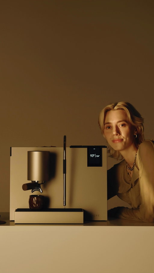 LIGRE youn for you. Made to enjoy the moment.
#sensualengineering #coffee #newluxury