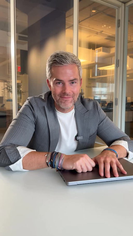 It’s official! 🚀 I’ve taken my best sales strategies and created a PDF Space called “Sell Anything With Ryan Serhant”. 

Here’s the coolest part: with @adobeacrobat AI Assistant, you can chat with your documents and get answers pulled directly from my playbook—complete with clickable citations tailored to your business. 

Click the link in my bio to try out the all new Acrobat! #AdobeAcrobatPartner
