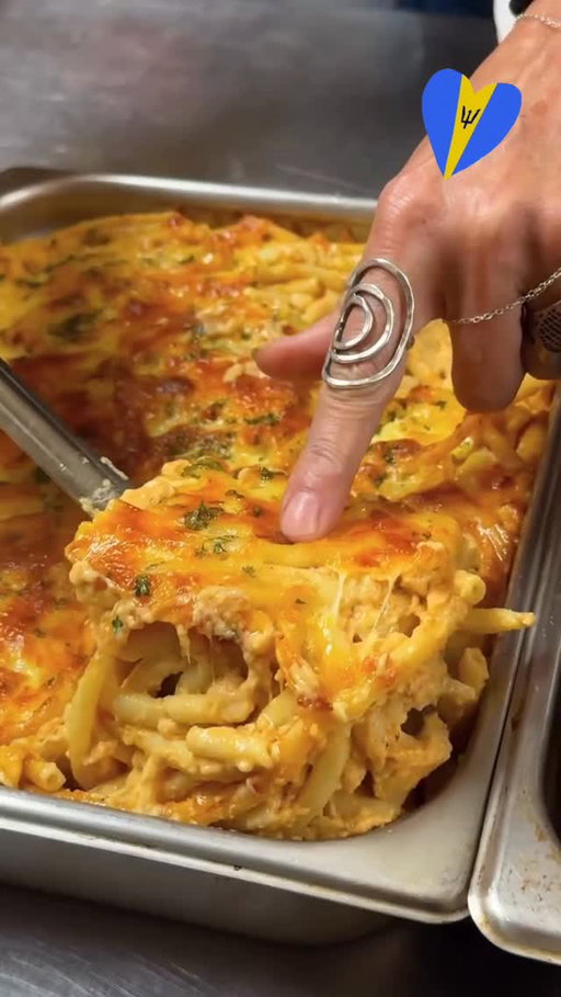 Have you ever wondered how Bajan macaroni pie is made?

Thanks for this awesome feature @buzzfeedtasty 💛💙

#visitbarbados #lovebarbados #bajanfood