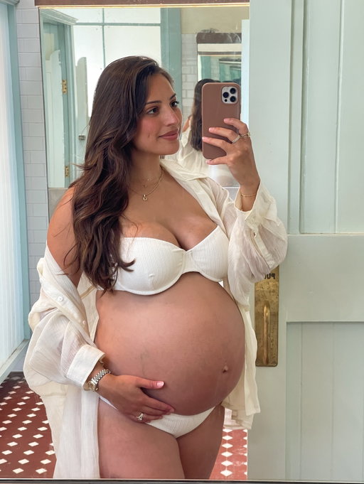 33 weeks and very grateful for sunny ocean swims