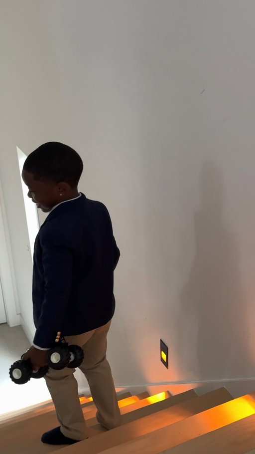 introducing: jax the genius 🪐🧠🧱
i am so happy to start this new series featuring my favorite guy, his brilliant mind and ideas. what do you think he’s  building today? leave your guesses below before the reveal! #jaxthegenius