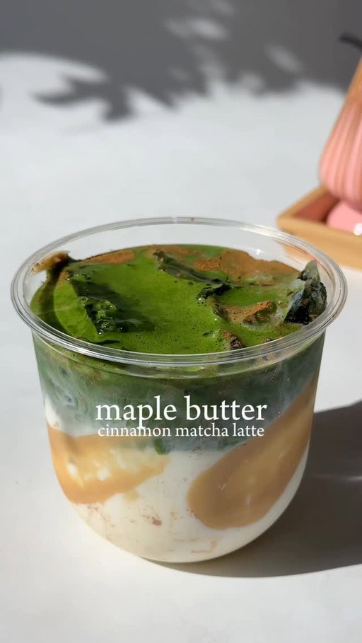 🍁🧈🍵 maple butter cinnamon matcha latte

— maple butter from Trader Joe’s 
— 1/2tsp cinnamon 
— 140ml milk
— 2tsp matcha + 40ml of 175F water

#homecafe #matcharecipes #matchalover #fallrecipes #aestheticdrinks