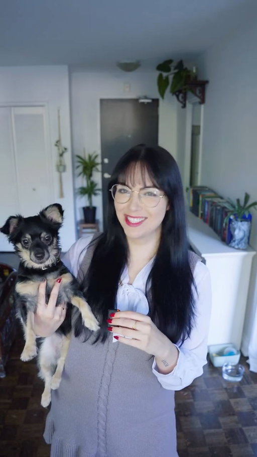 Any under-appreciated vampiric or Halloween anime that I missed? 🧛🏻‍♀️

Had to hold my puppy girl Phoebe in air jail because she wouldn’t stop barking at squirrels playing outside my window 🐿️ watch till’ the end for a dog continuity error 😂

#anime #vampire #otaku #nostalgia #animemovie #halloween #animeseries #horroranime #nostalgic #animerecommendation