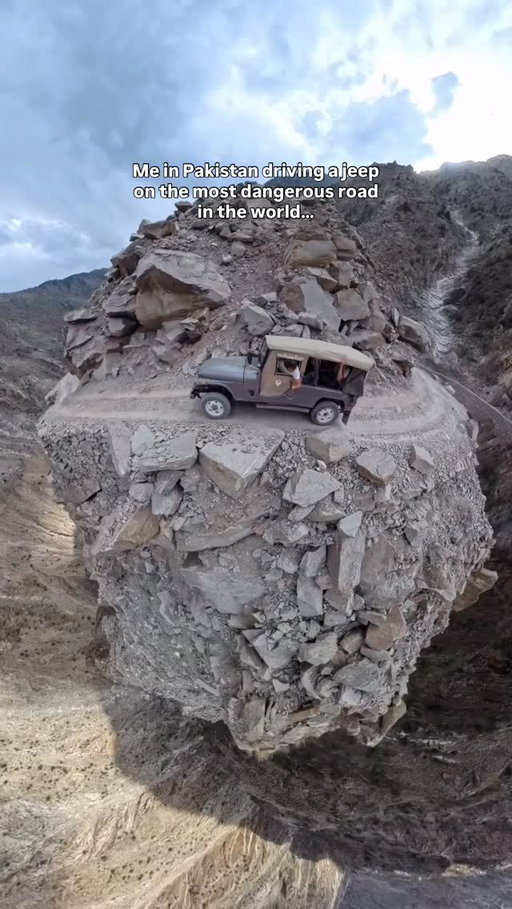 Sorry Mom… 

Follow @jaden.versluis for more travel content!! 

#pakistan #dangerousroad #traveltheworld #travel