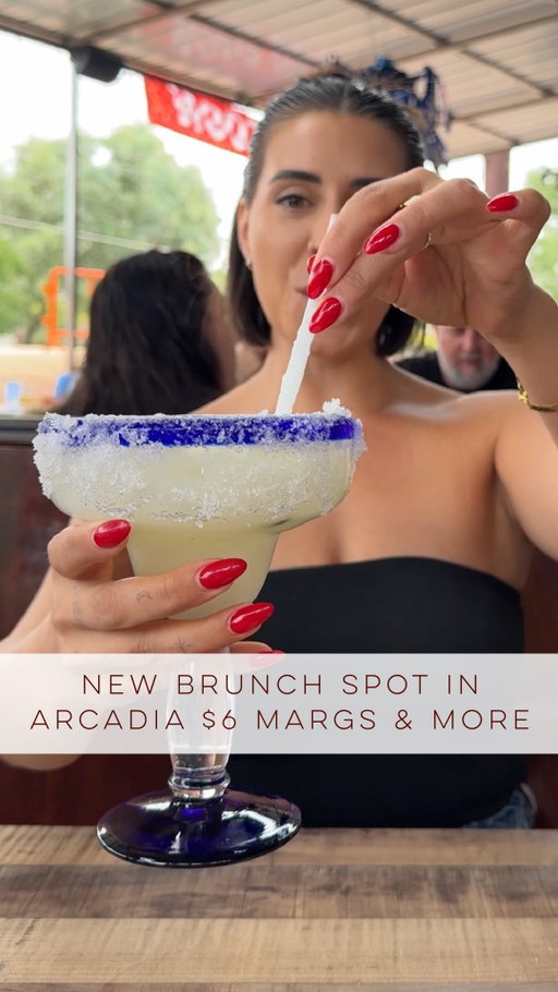 NEW to Arcadia, just next to @ohsobrewery is @funky.fridas and you’ve got to come check it out - especially during this beautiful weather 😍

HAPPY HOUR SPECIALS:
Week days 3-6pm // $3-$6 food & drinks!

BRUNCH SPECIALS:
Sat & Sun 9am -2pm // $6 Margs and Monster Mimosas 🥂 

Tag your friends and let me know if you guys go!! I’d love to know your thoughts!