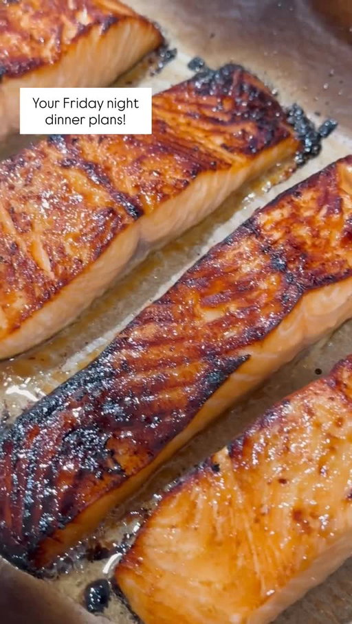 The OG Miso Salmon recipe that hundreds of you have made and shared and snapped photos of and fed to your families! Sharing it again because (1) it’s 💯, (2) the salmon cooks in less than 10 min so it’s verrrrrry weeknight friendly, but most importantly (3) if you haven’t tried this yet you are seriously missing out.

FOR THE RECIPE✨comment “recipe please” below and I’ll send it your way!

https://www.wellseasonedstudio.com/miso-salmon/

#salmon #miso #dinner #easyrecipe #dinnerrecipes