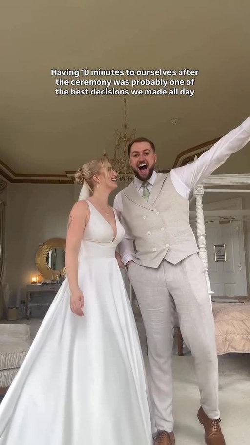 Don’t forget to steal 10 minutes together after “I do.” 💕

Bride/Credit: @kyrie_g_ 

#weddinginspo #bridetobe #newbride #weddingbts  #weddingmoment