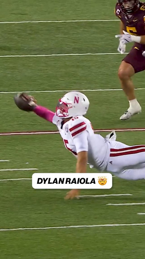 How does he do this?! @dylan.raiola makes plays happen!