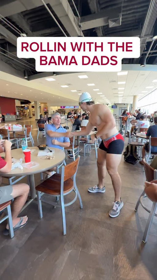 We love bama dads @colejernstedt @brad.kraut 
#college #alabama #tuscaloosa